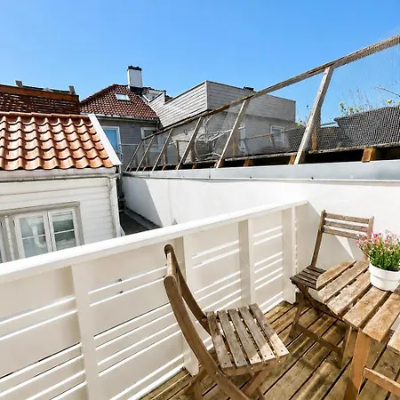 Private Urban On 3 Floors, Centrally Located And Private Appartement *
