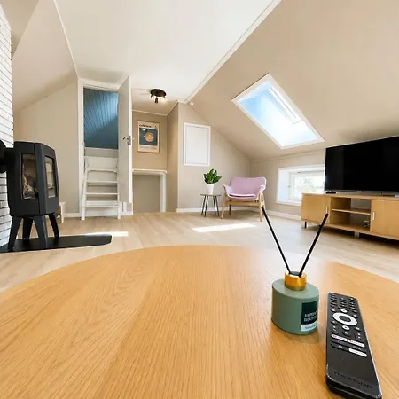 Appartement Private Urban On 3 Floors, Centrally Located And Private *